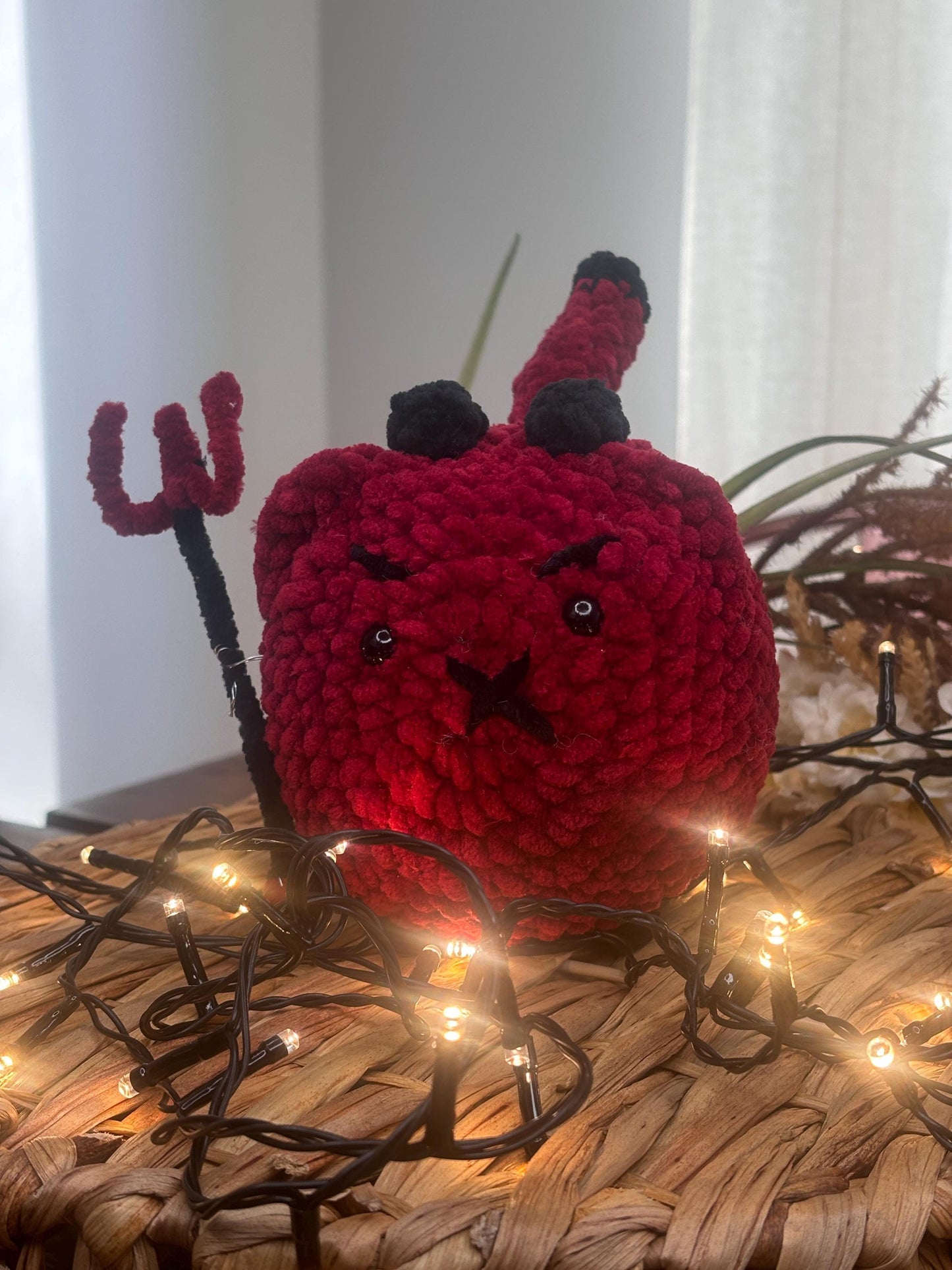 Devil Loaf Cat Amigurumi Crochet Pattern – Low Sew Evil Cat Plush PDF Tutorial – Super Bulky Yarn Crochet Stuffed Animal Pattern