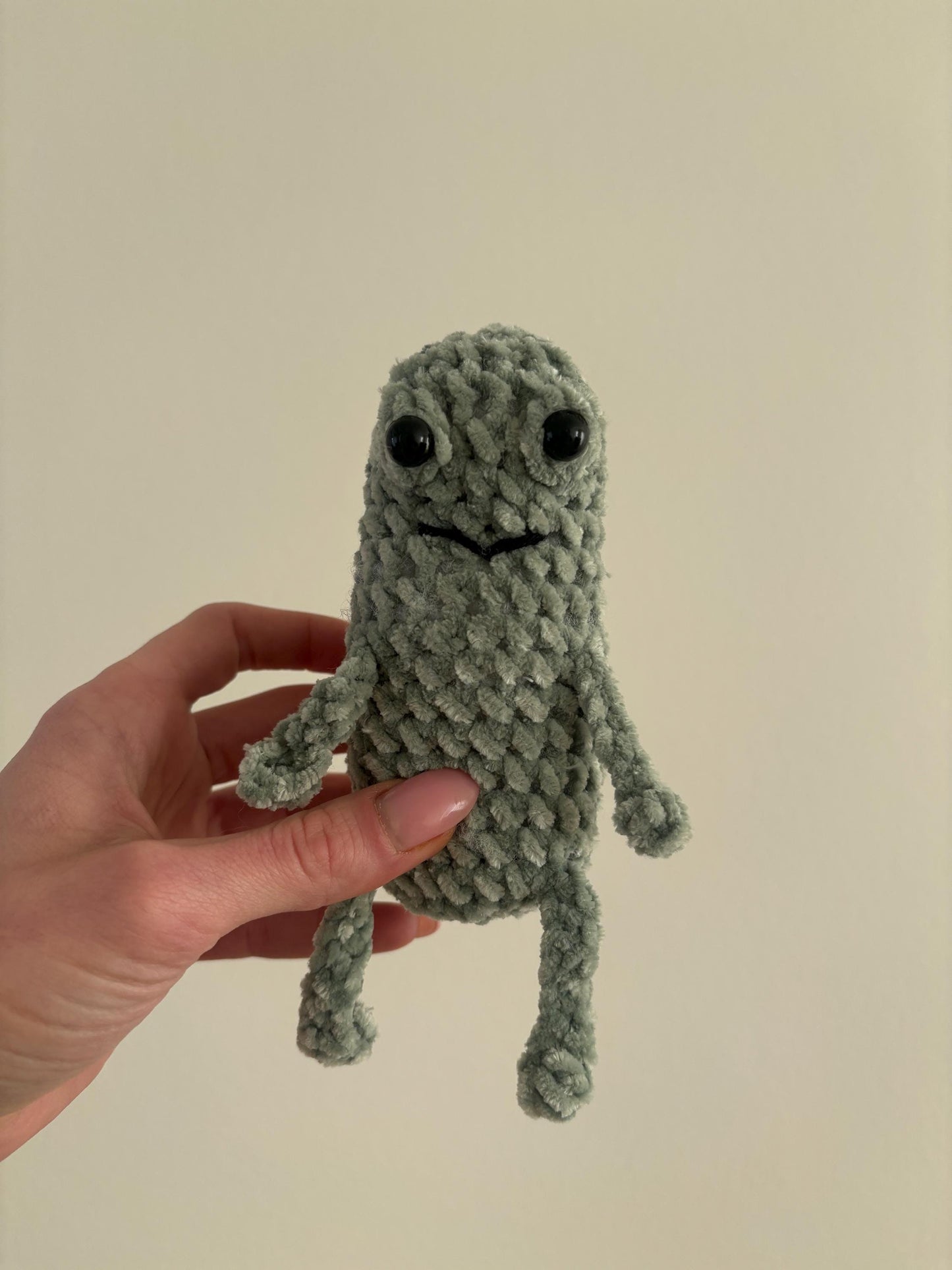 No Sew Amigurumi Pattern Pickle Leggy Frog Crochet | Puff Stitch Eyes | Beginner Frog Plush Pattern Crochet Toy Tutorial