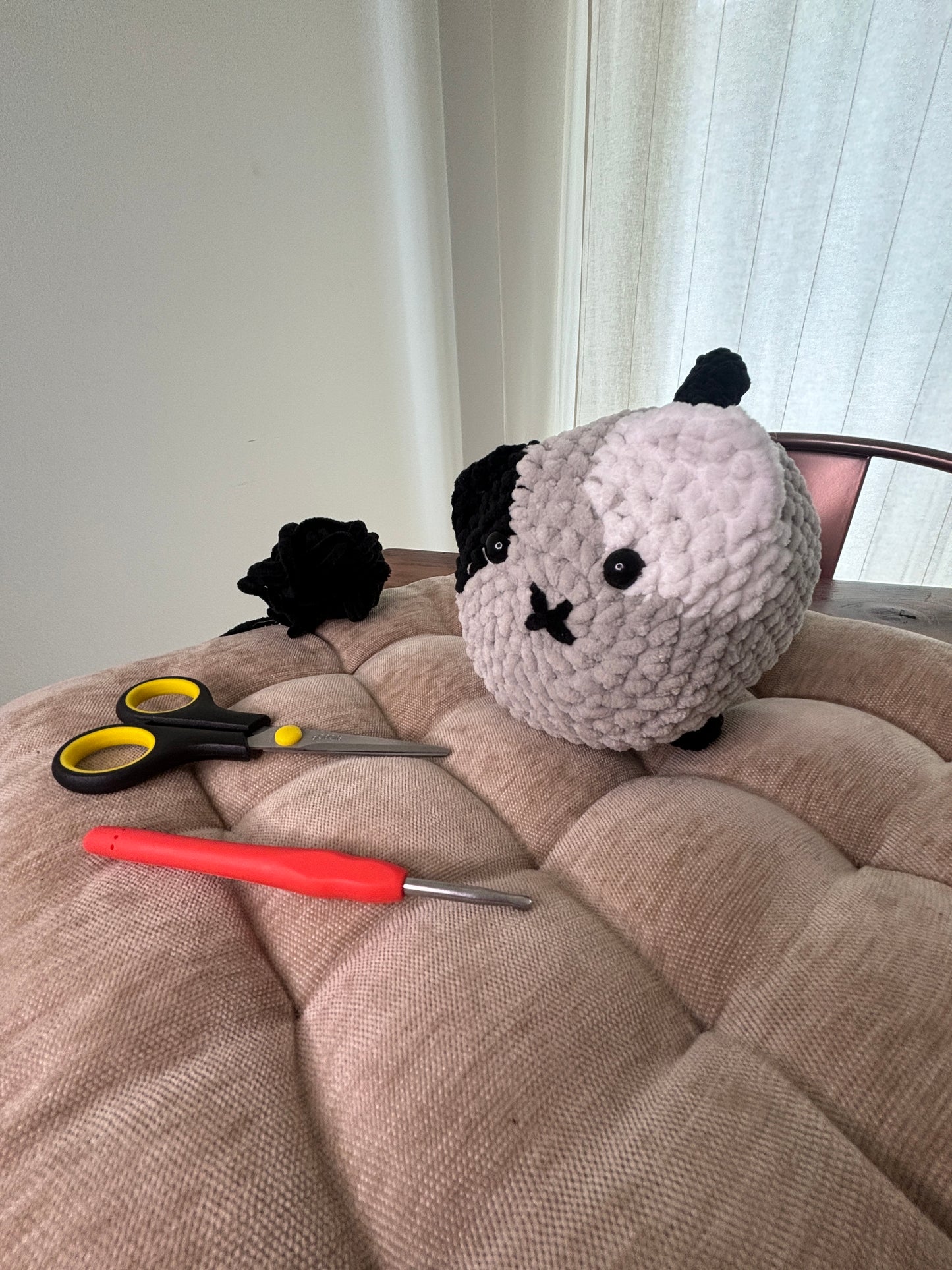 No Sew Loaf Cat Crochet Pattern – Adorable Beginner Plushie (PDF Download)