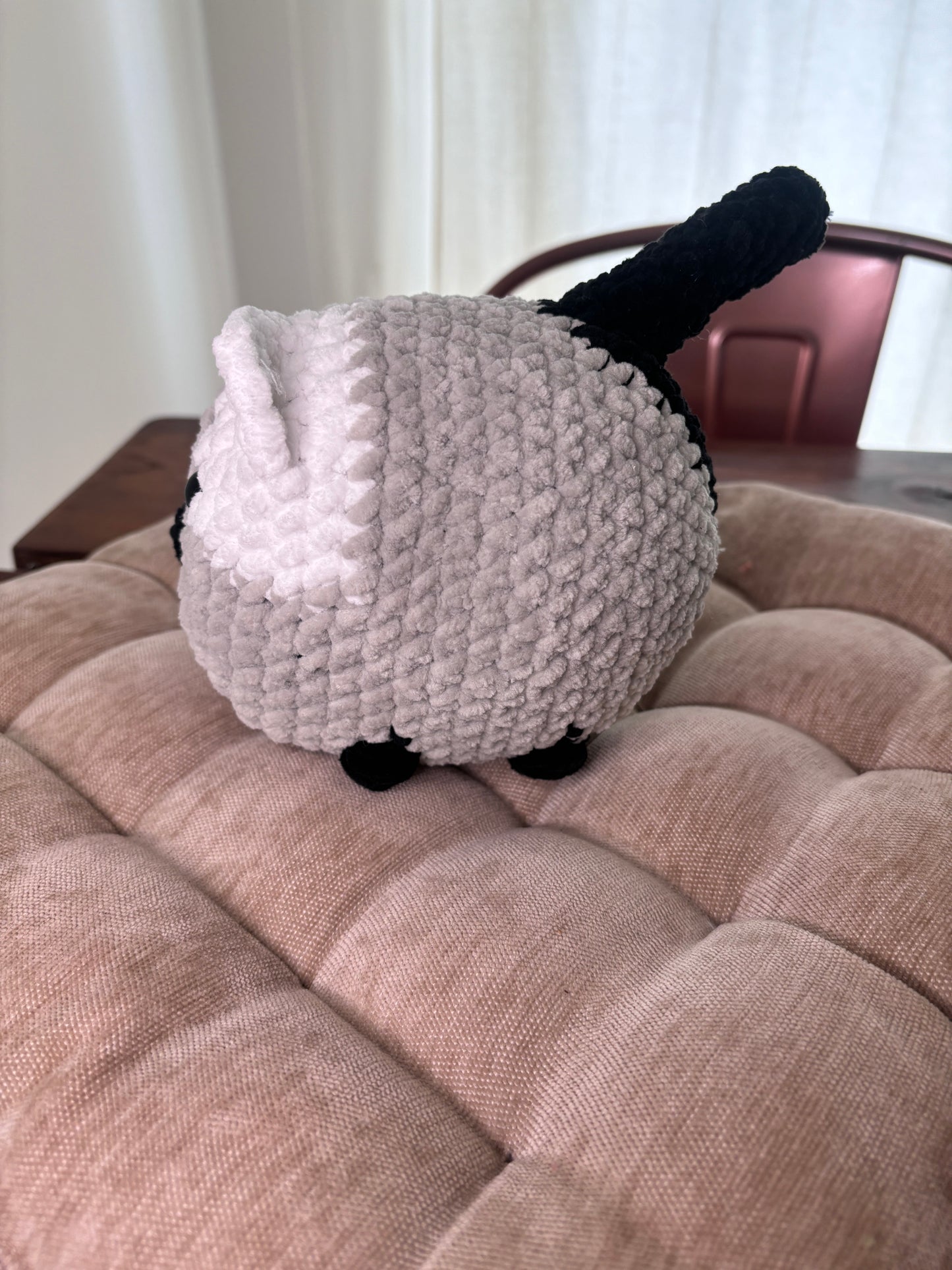 No Sew Loaf Cat Crochet Pattern – Adorable Beginner Plushie (PDF Download)