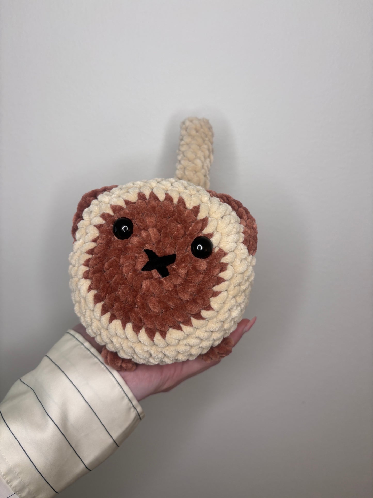 Loaf Cat Crochet Pattern – Himalayan (No Sew)