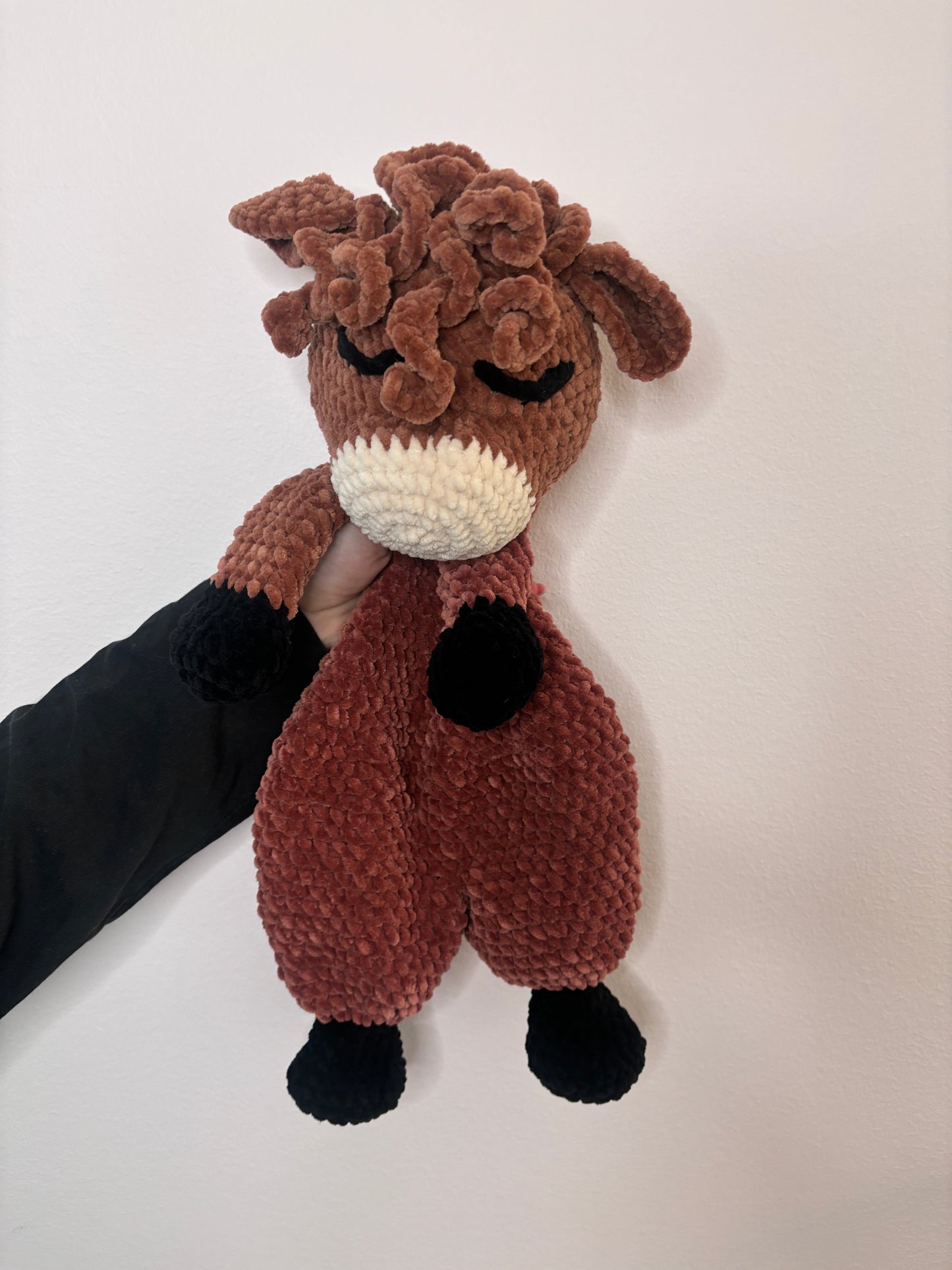 Highland Cow Snuggler Crochet Pattern (PDF Download)