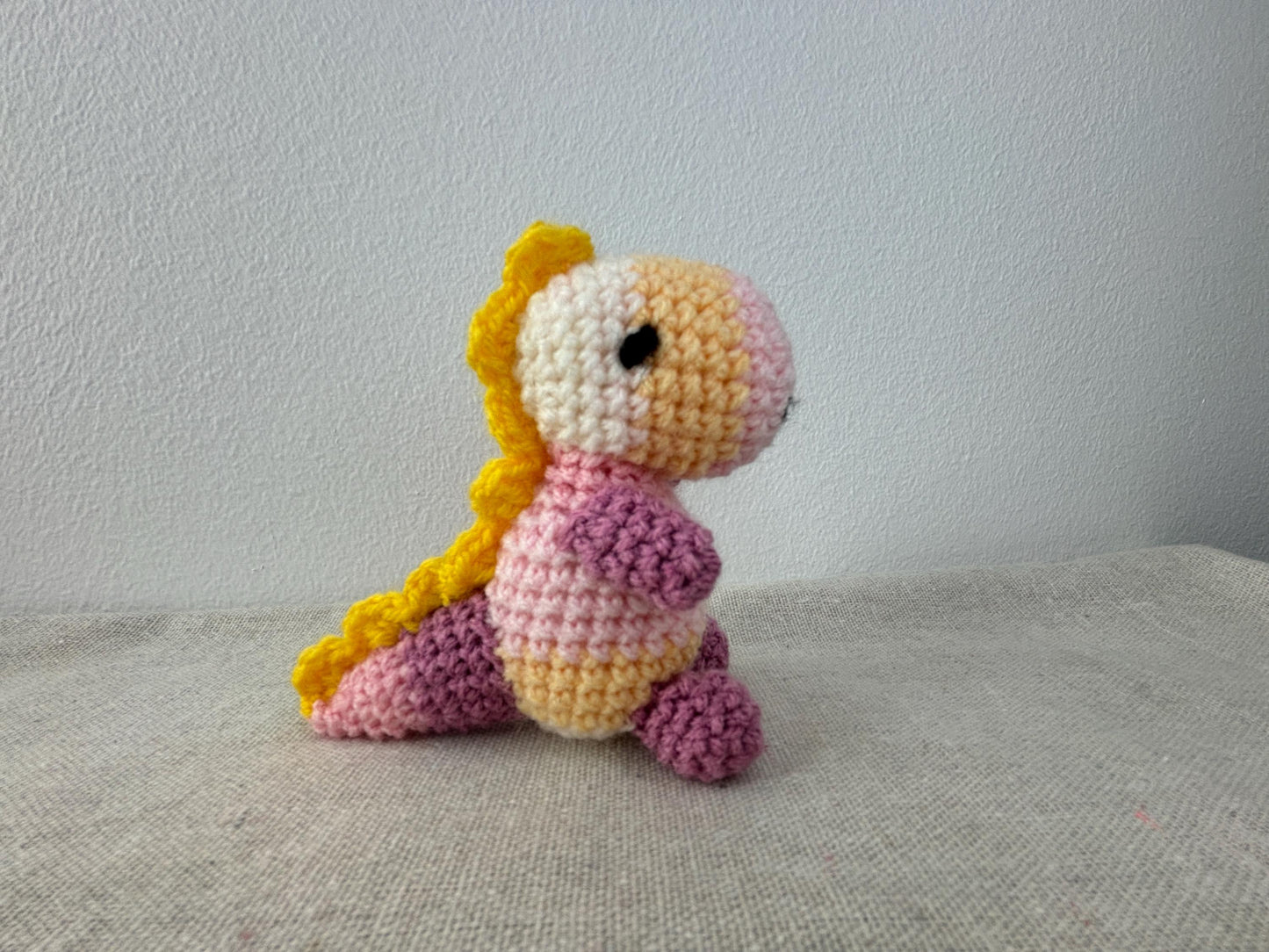 Mini Crochet Dino Pattern - Amigurumi Dino Tutorial