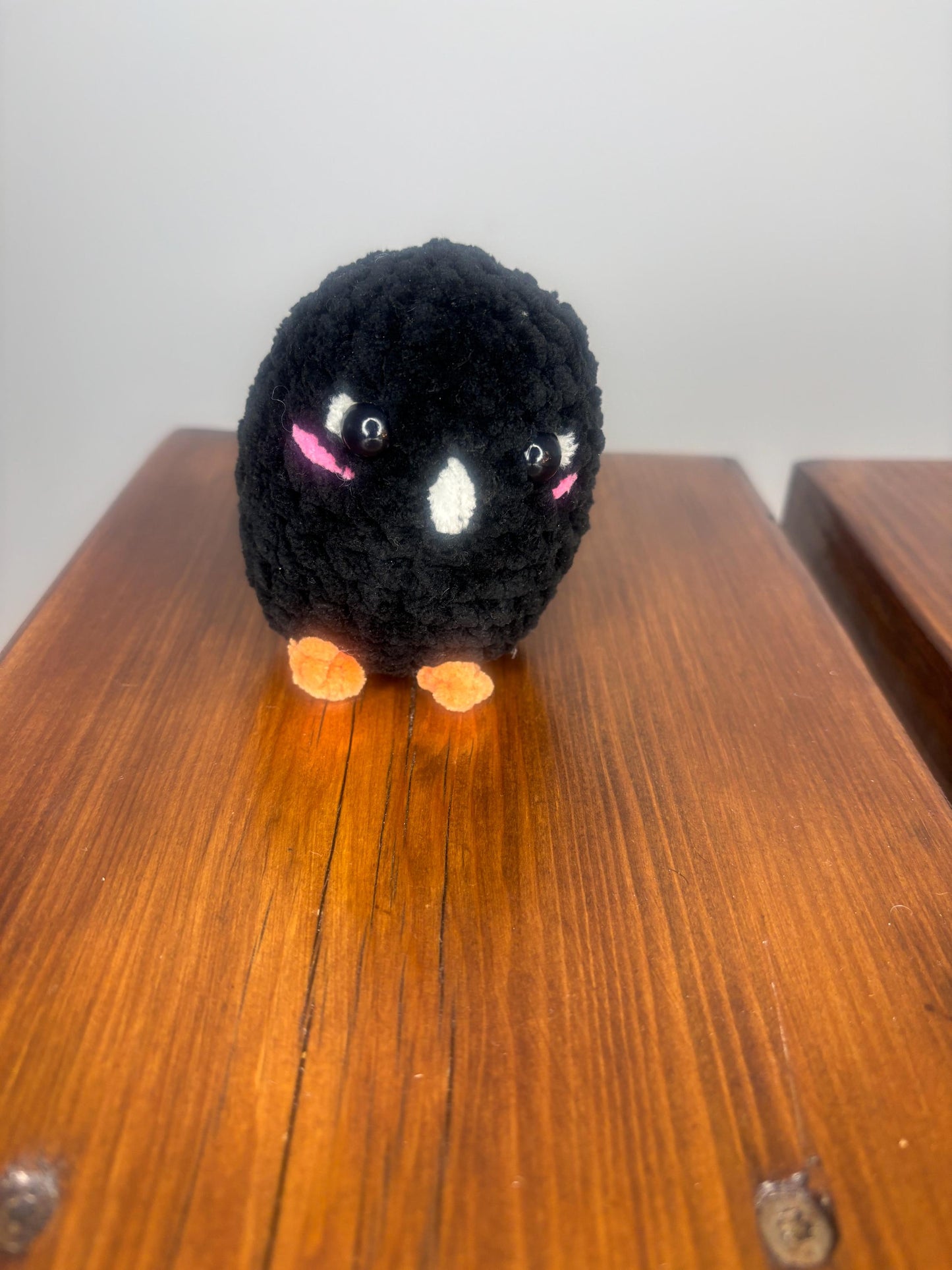 Mini Amigurumi Crow Crochet Pattern – No Sew PDF – Kawaii Bird Plushie – Easy Halloween Decor – Cute Blackbird Pattern – Beginner Amigurumi