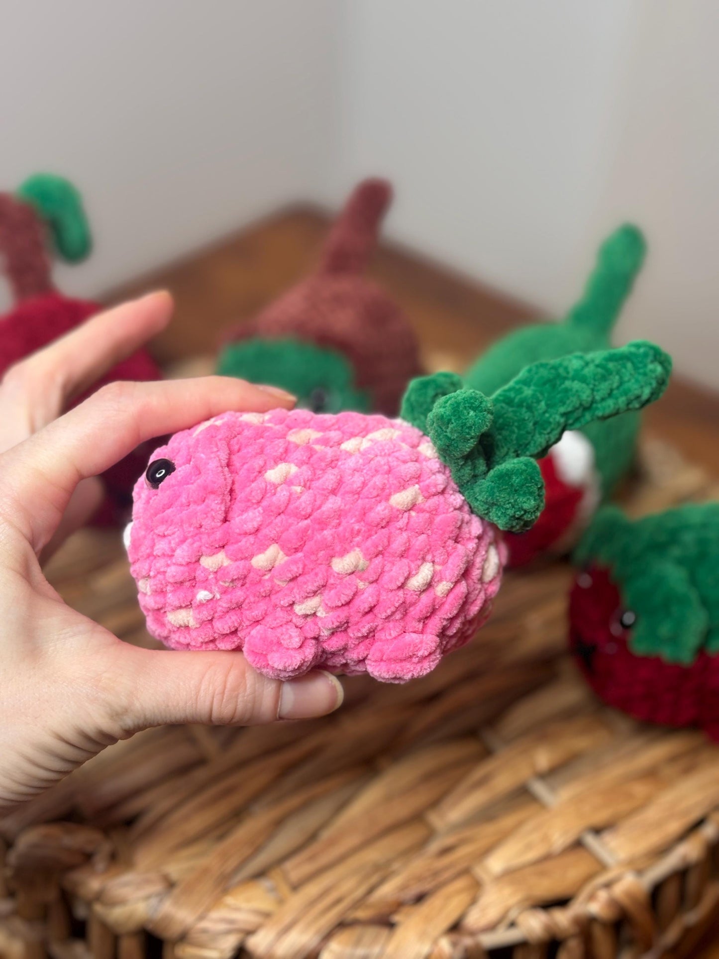 No Sew Strawberry Loaf Cat Crochet Pattern – Cute Kawaii Amigurumi Plushie – Easy Beginner Food Cat Tutorial – Crochet Plush Pattern