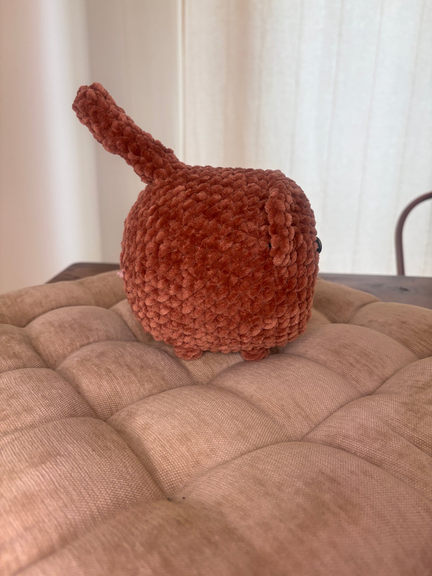 Loaf Cat Crochet Pattern – Brown (No Sew)
