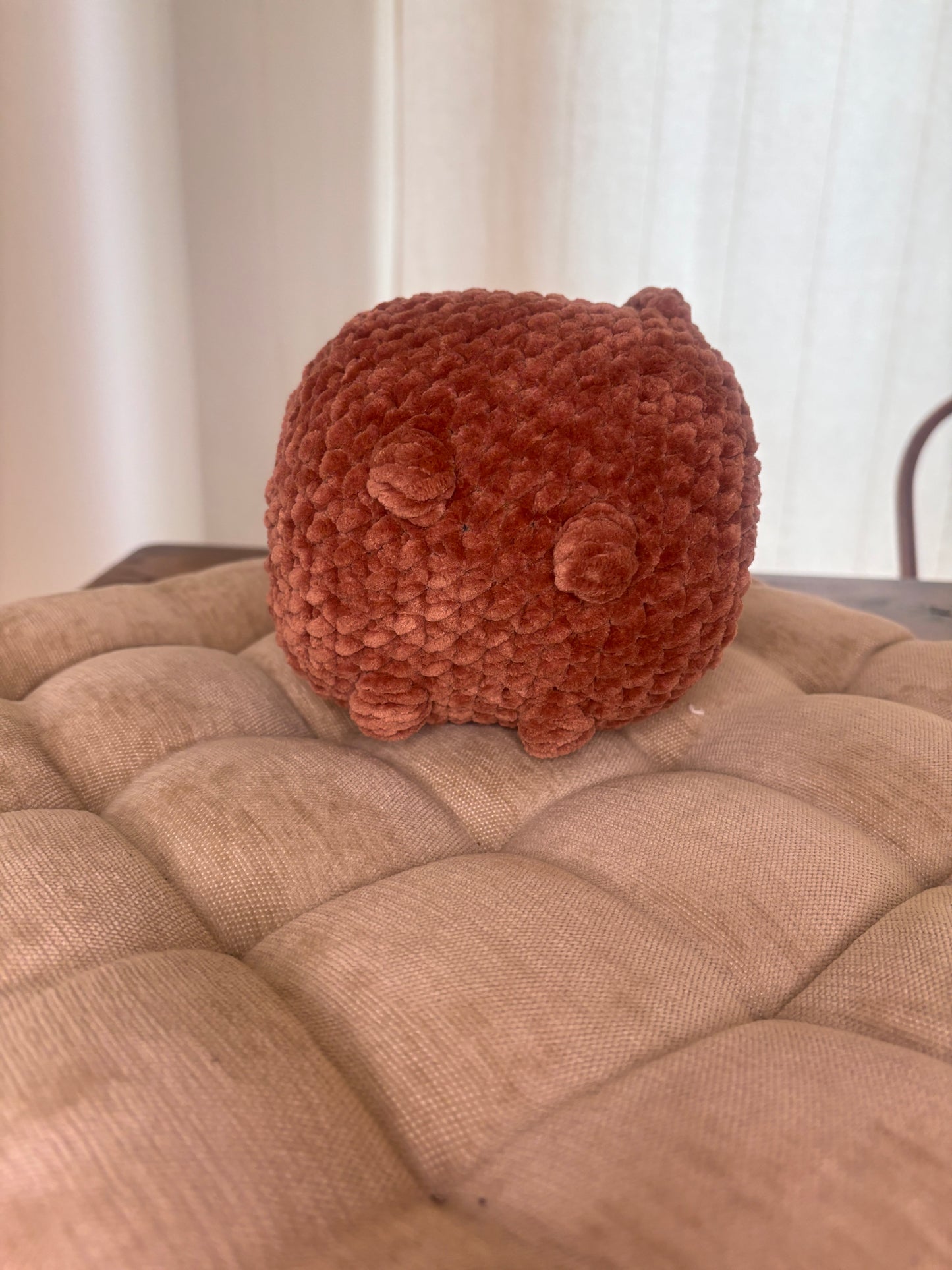 Loaf Cat Crochet Pattern – Brown (No Sew)
