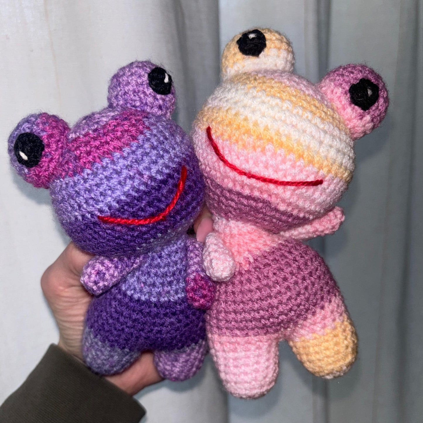 Cute Frog Plushie - Crochet Frog Pattern