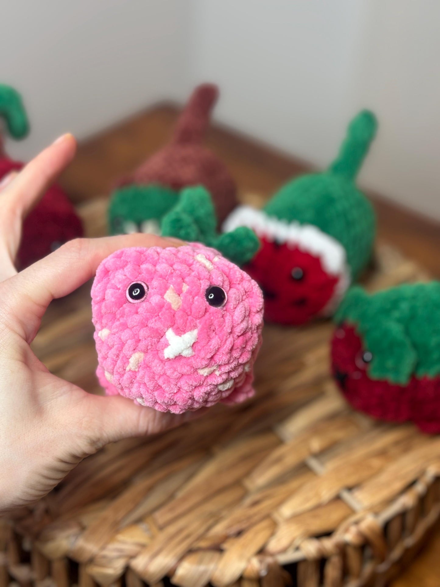 No Sew Strawberry Loaf Cat Crochet Pattern – Cute Kawaii Amigurumi Plushie – Easy Beginner Food Cat Tutorial – Crochet Plush Pattern