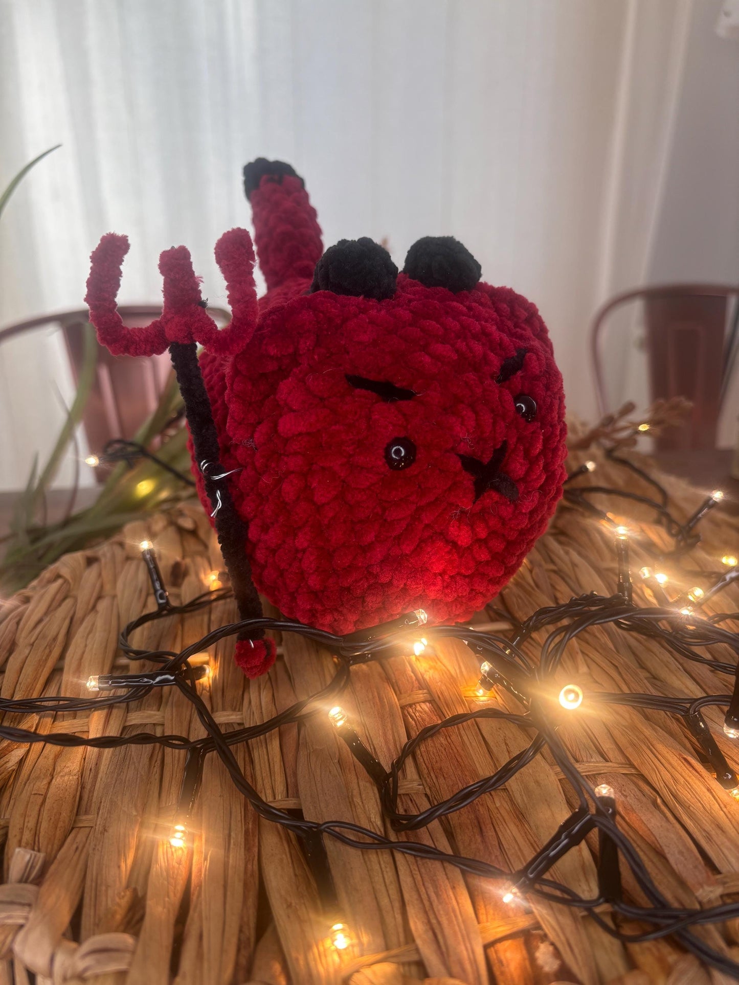 Devil Loaf Cat Amigurumi Crochet Pattern – Low Sew Evil Cat Plush PDF Tutorial – Super Bulky Yarn Crochet Stuffed Animal Pattern